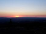 Coucher de soleil sur le massif du Cantal vu du Truc de Fortunio (Lozère)