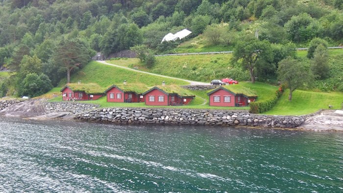 Norvège - Traversée Kvanndal-Kinsarvik - Maisons norvégiennes